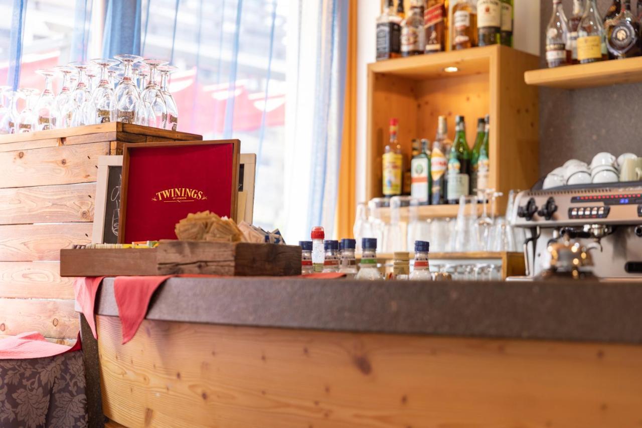 Alpine Mugon Hotel Вазон Екстериор снимка