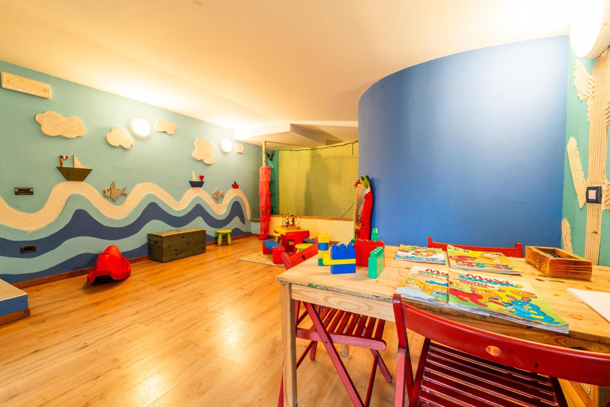 Alpine Mugon Hotel Вазон Екстериор снимка