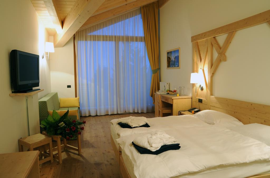 Alpine Mugon Hotel Вазон Екстериор снимка
